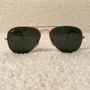 Ray-Ban Women’s Aviator Classic Sunglasses in Gold and Green